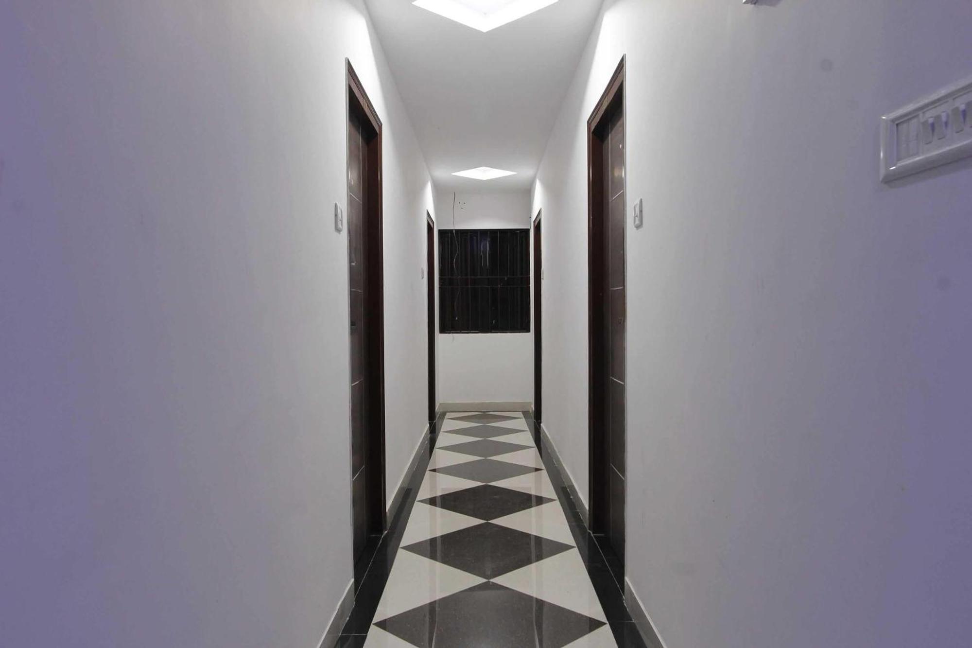 Hotel O V R Residency Near Sri Amruth Chithra Mandira Bangalore Dış mekan fotoğraf