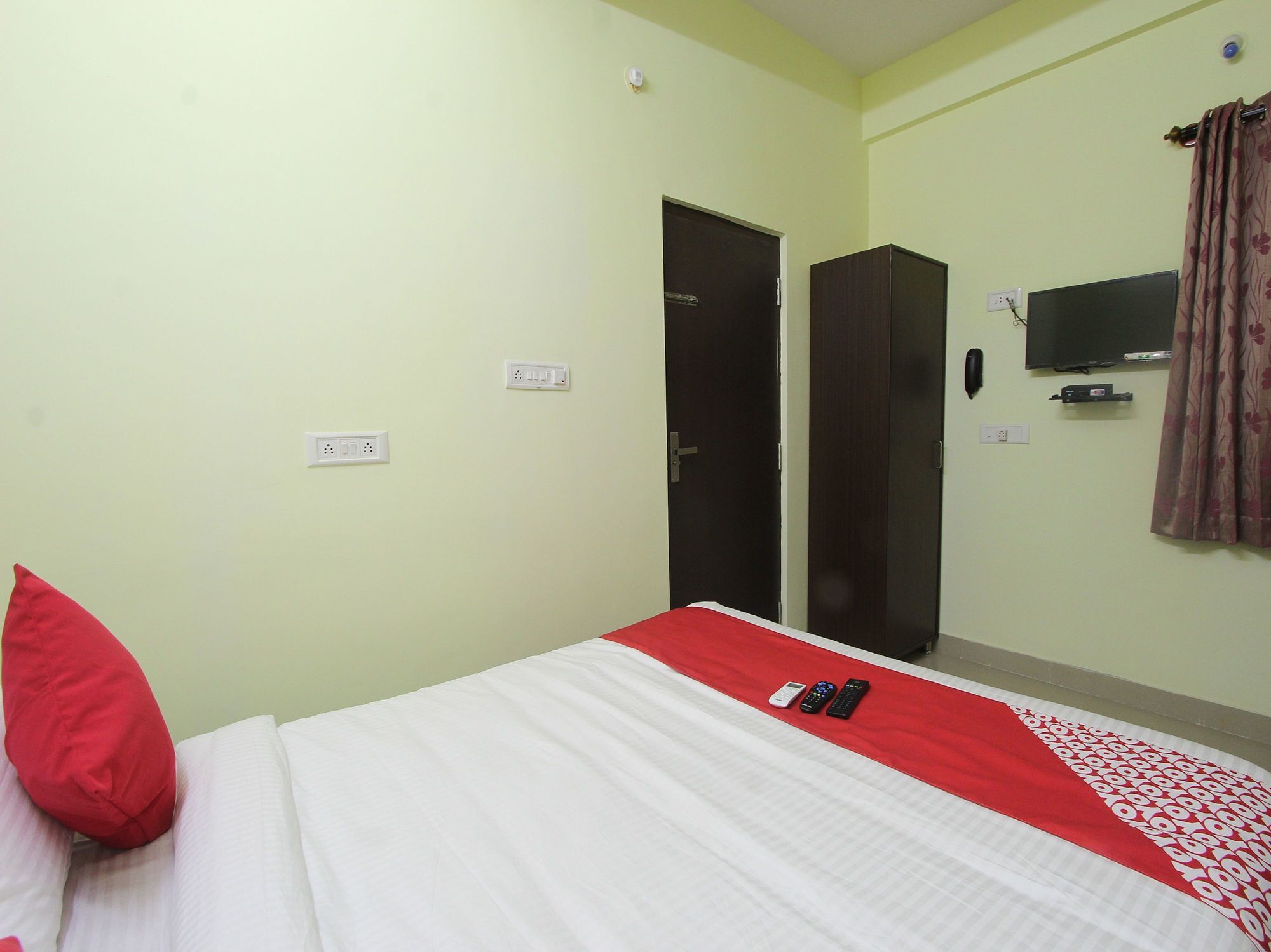 Hotel O V R Residency Near Sri Amruth Chithra Mandira Bangalore Dış mekan fotoğraf