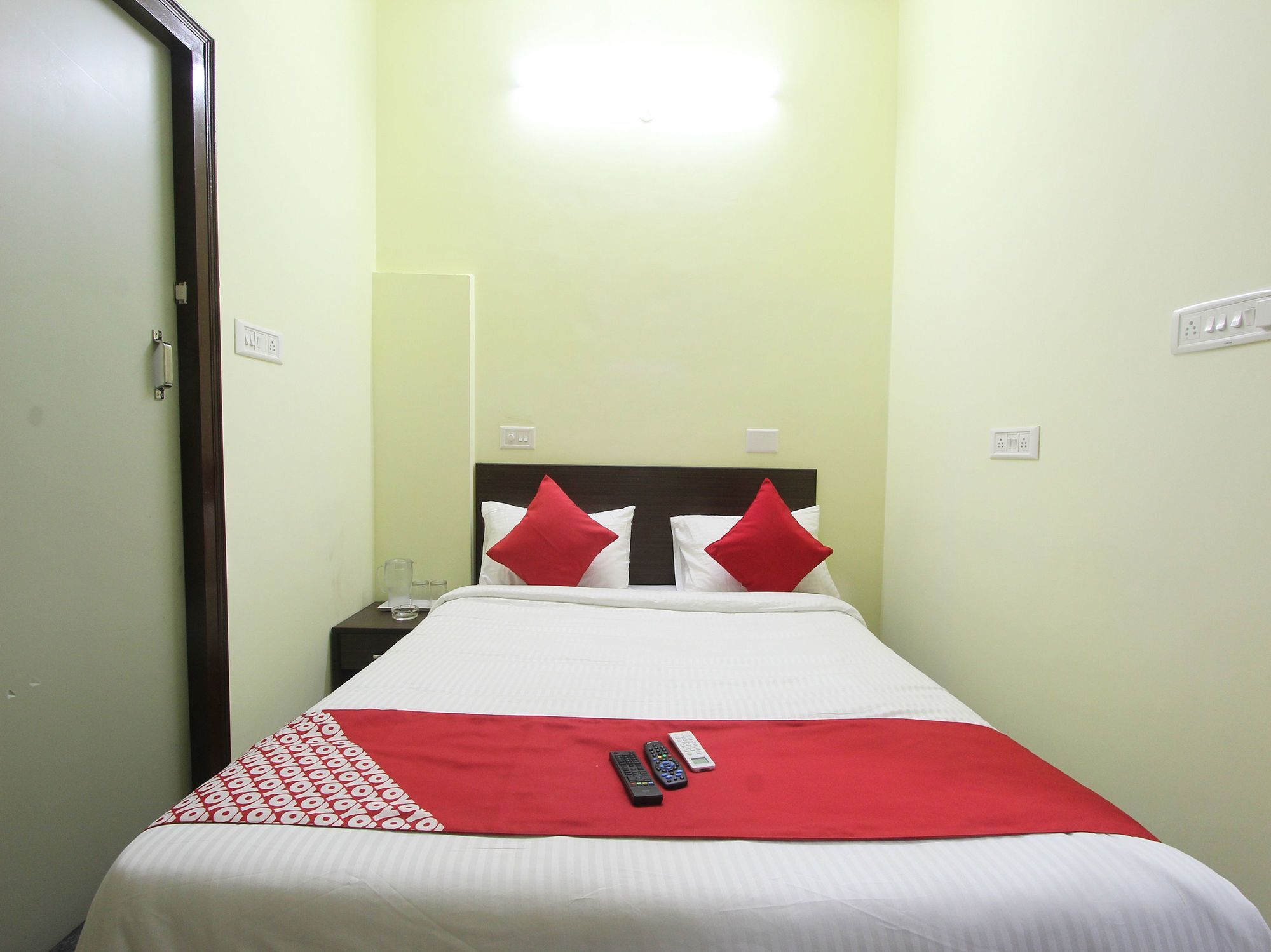 Hotel O V R Residency Near Sri Amruth Chithra Mandira Bangalore Dış mekan fotoğraf