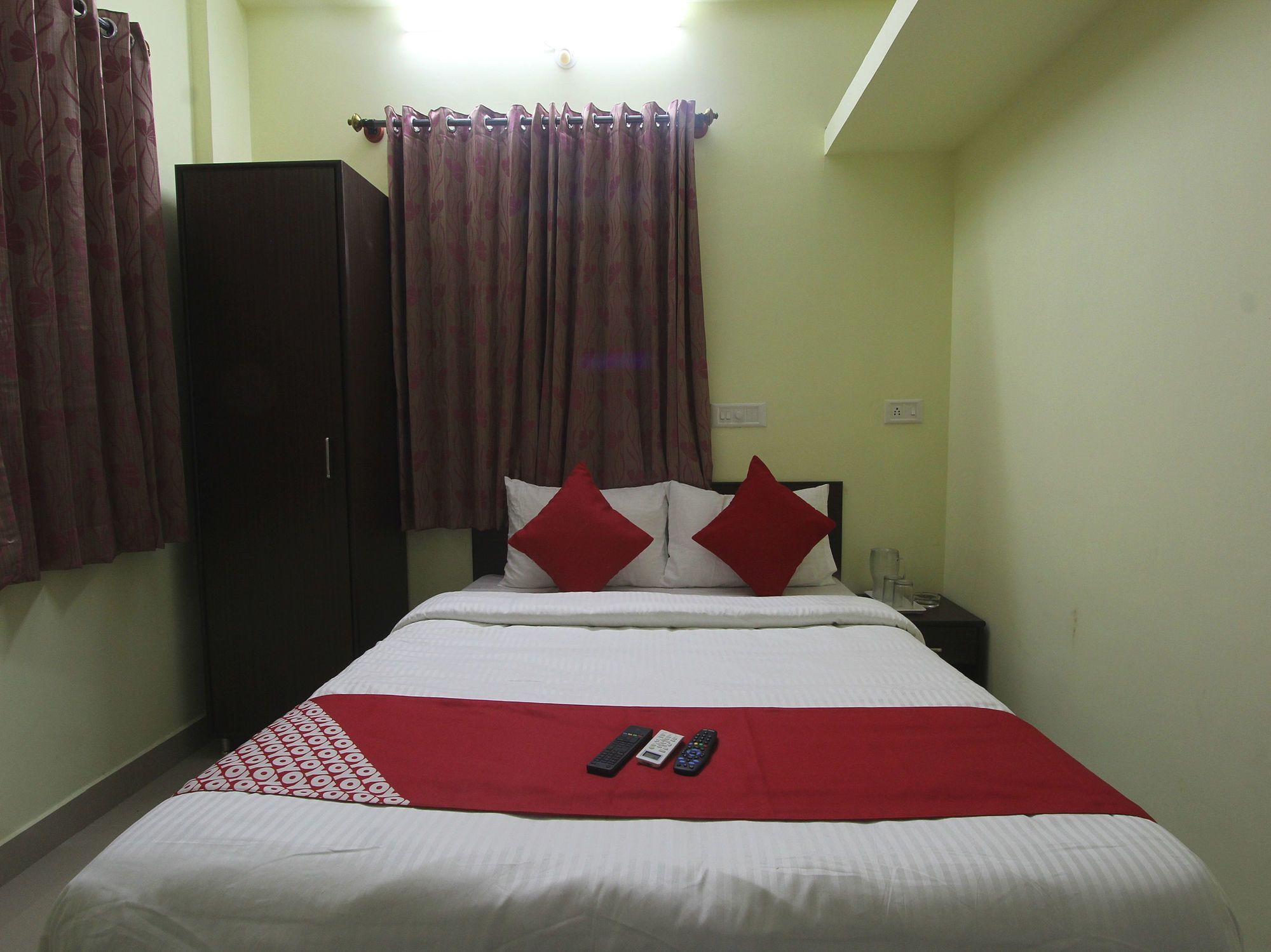 Hotel O V R Residency Near Sri Amruth Chithra Mandira Bangalore Dış mekan fotoğraf